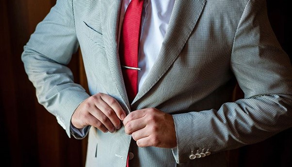 چگونه با ماشین لباسشویی کت و شلوار را بشوییم ؟