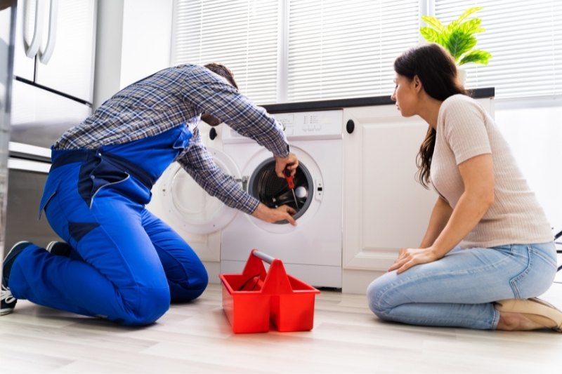 علت ایجاد ارورLe  در ماشین لباسشویی ال جی چیست؟